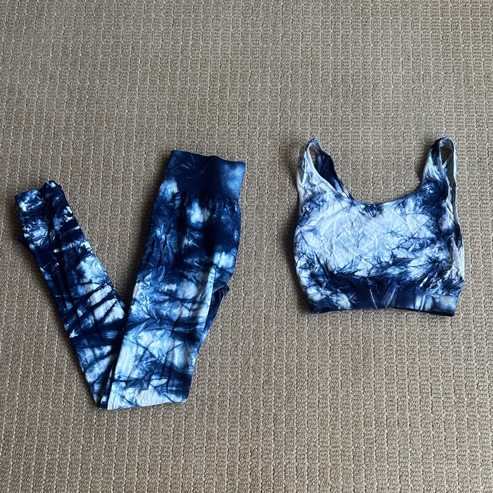 Nikibiki Blue Tie-Dye Leggings and Top Set